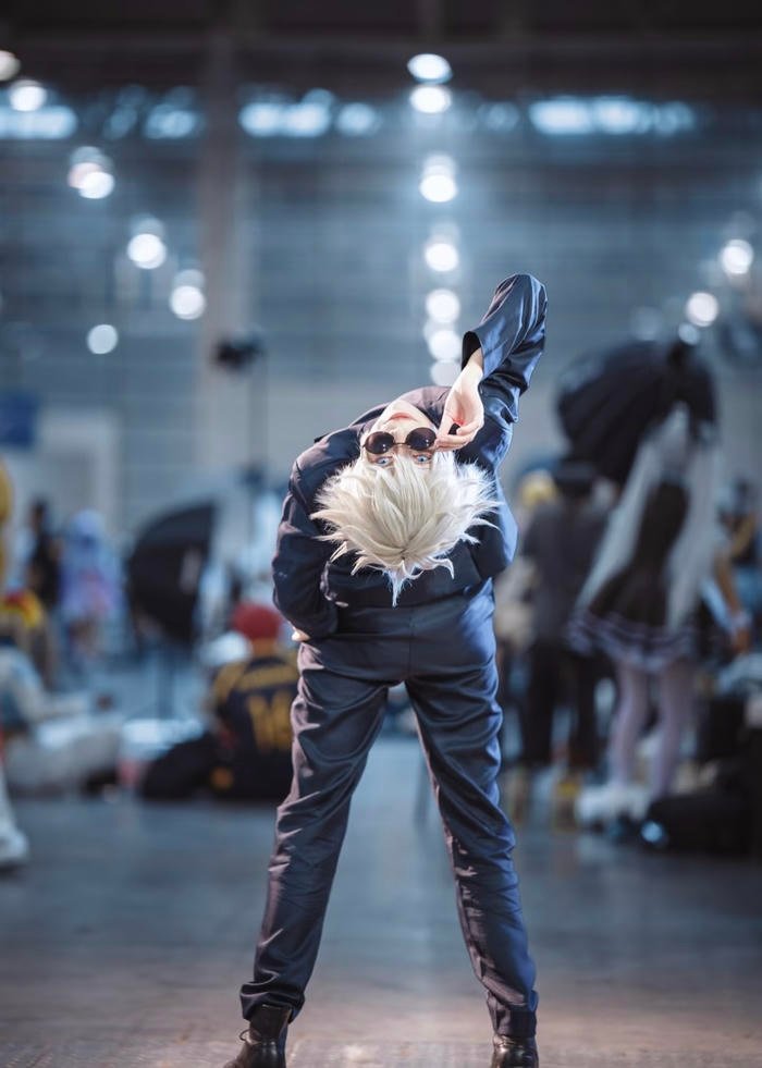 Gojo cosplay áo đen