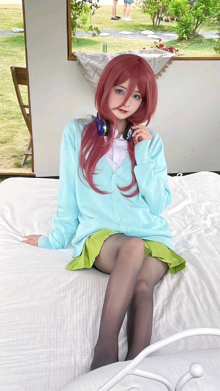 ảnh Miku Nakano cosplay sắc nét