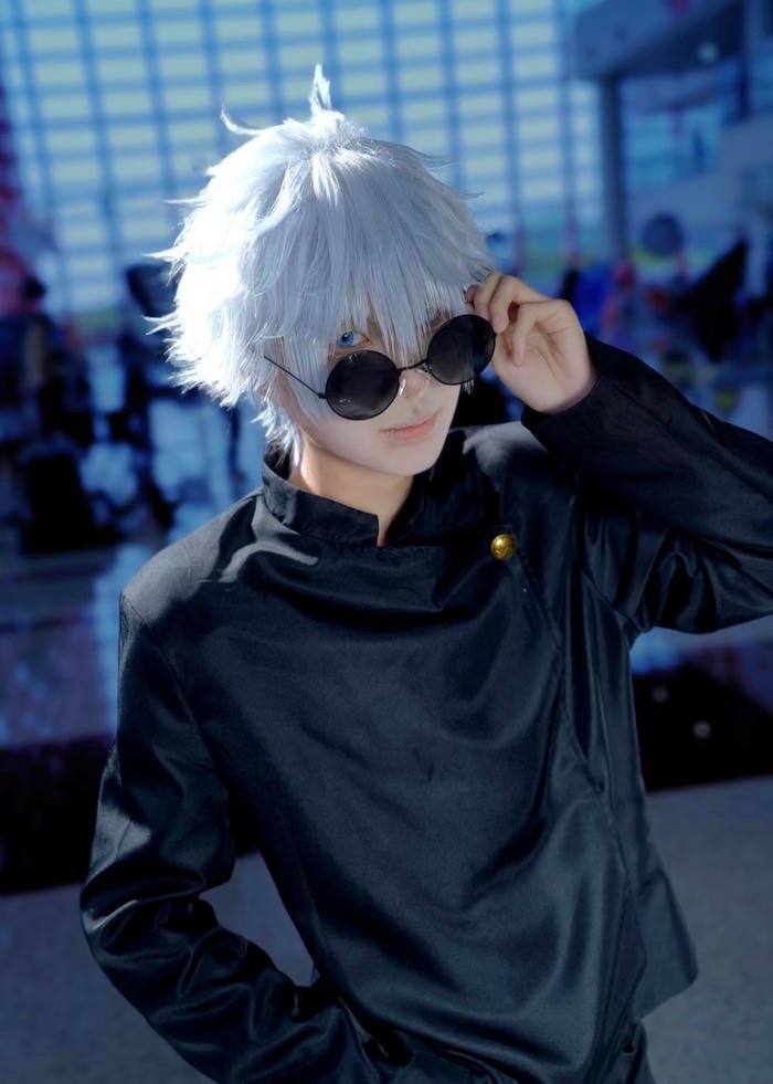 cosplay Gojo chuẩn nguyên tác
