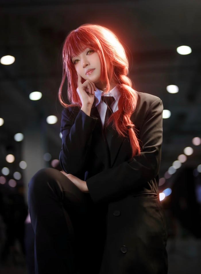 cosplay Makima cà vạt đen iconic