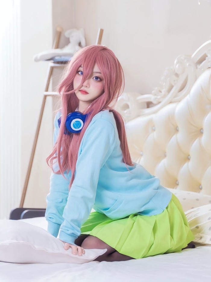 cosplay Miku Nakano đẹp
