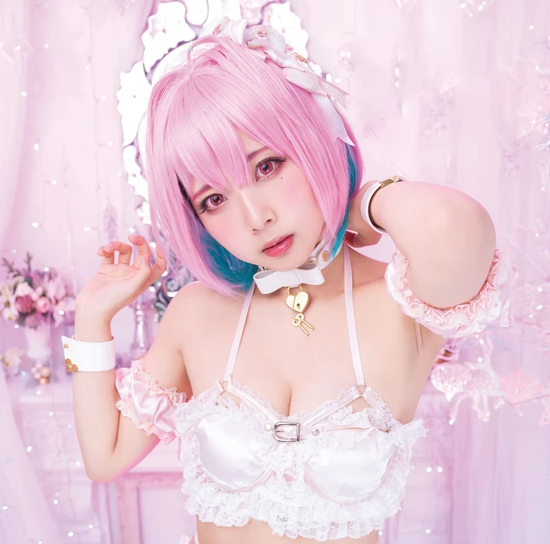JAV cosplay không che ảnh táo bạo nồng nhiệt