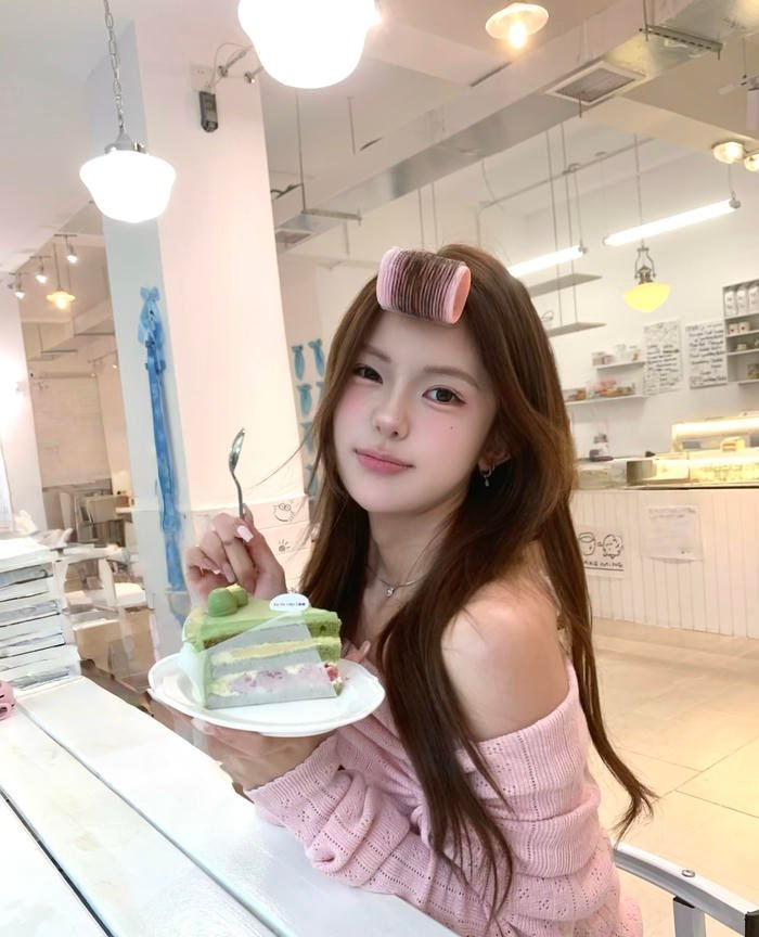 Ảnh gái xinh 2k3 ánh nhìn ấn tượng trước ống kính