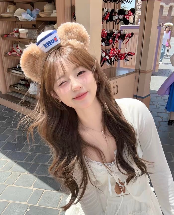 Ảnh gái xinh 2k7 hình ảnh trong trẻo đúng độ tuổi học sinh