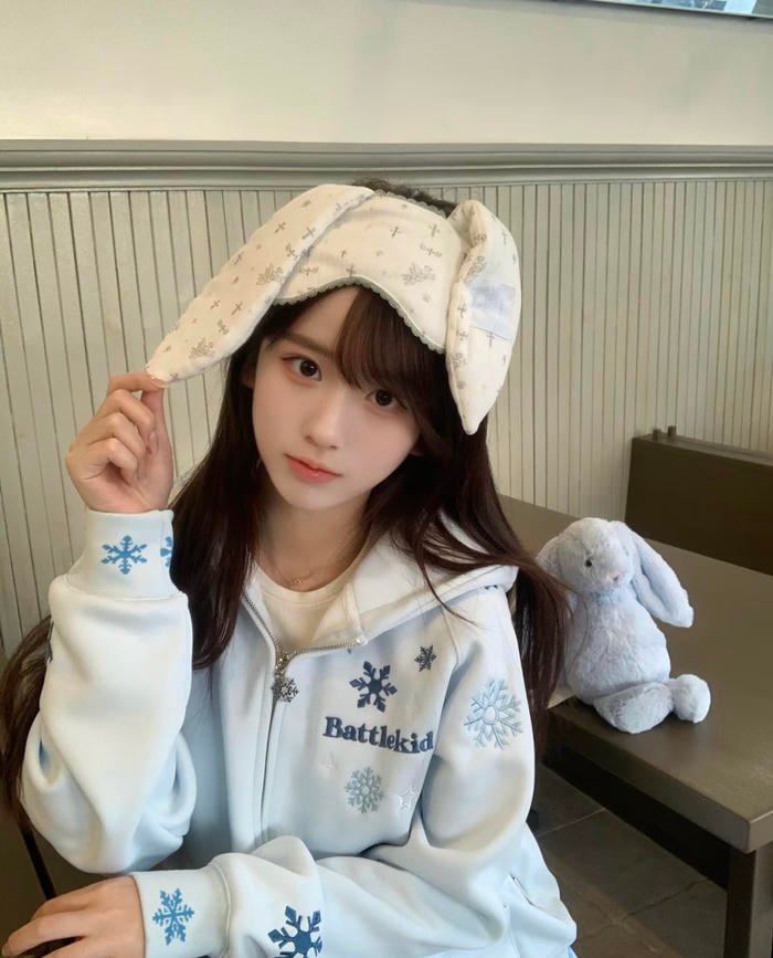 Bức ảnh gái xinh 2k8 nụ cười tự tin làm người xem thấy dễ chịu