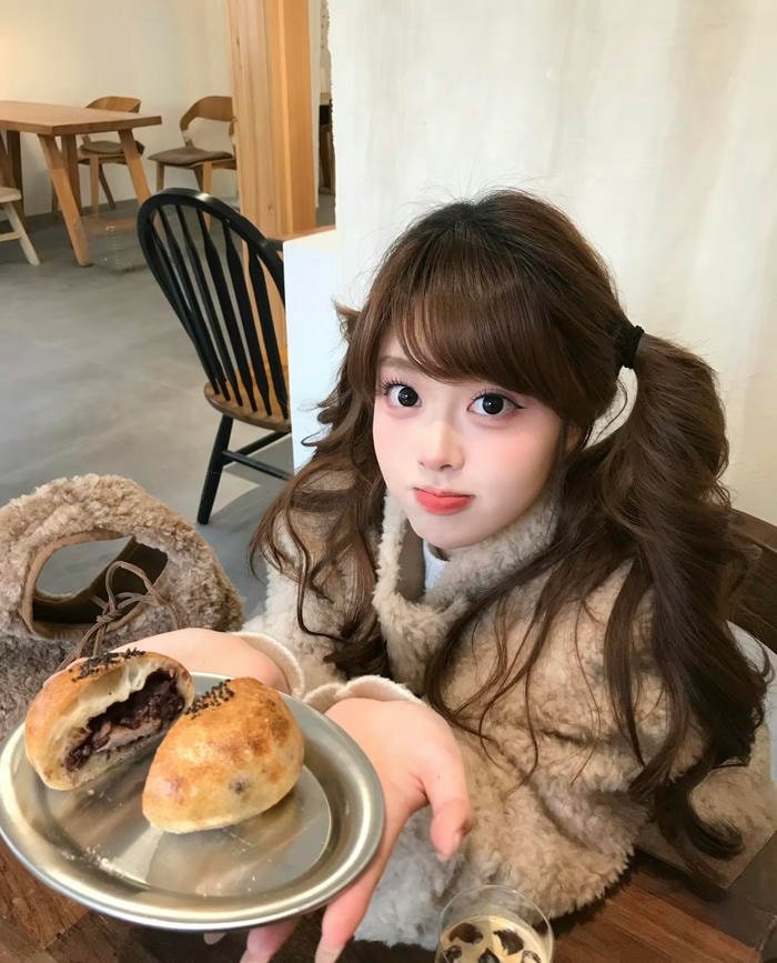 Bức ảnh gái xinh 2k9 diện mạo dễ thương tạo ấn tượng nhẹ