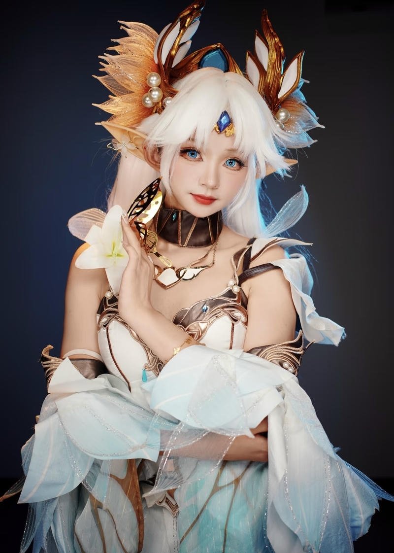 Bức cosplay Điêu Thuyền mang một ánh mắt dịu dàng