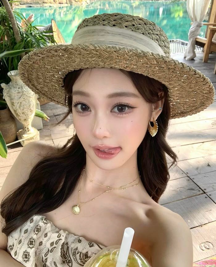 Bức hình gái xinh 2k8 gương mặt hài hòa tạo cảm giác thân thiện