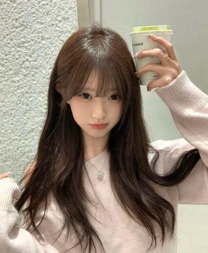 Bức hình gái xinh 2k9 gương mặt đáng yêu khiến người xem mỉm cười