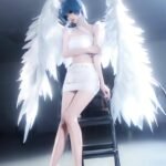 Cosplay thiên thần với dáng đứng nhẹ như lướt gió