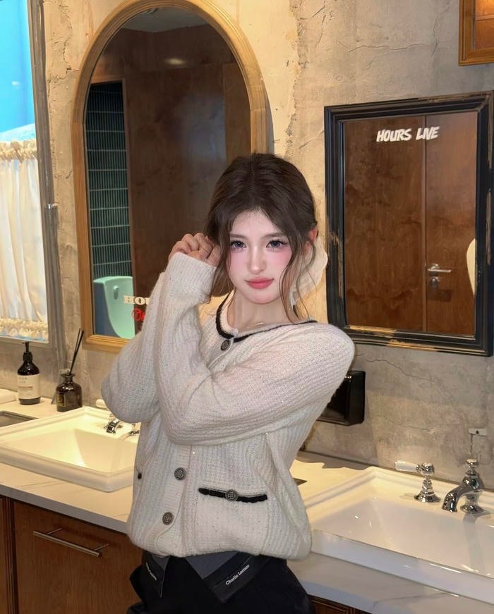 Gái xinh 2k10 với gương mặt dễ mến và thân thiện