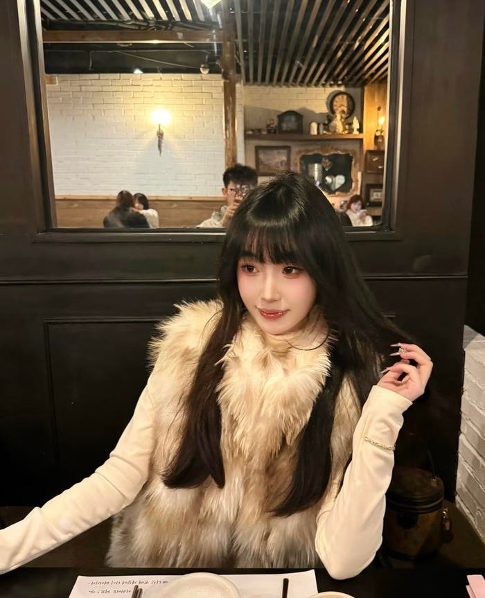 Gái xinh 2k10 với nét dễ thương thuần khiết