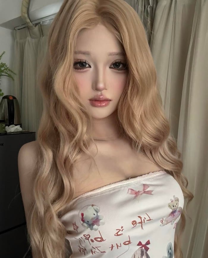 Gái xinh 2k11 có vẻ ngoài hài hòa không gây áp lực