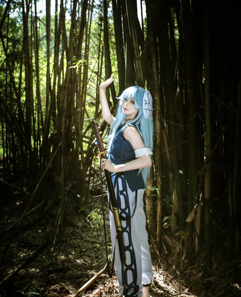 Hình Rimuru cosplay mang vẻ điềm đạm cân bằng cảm xúc