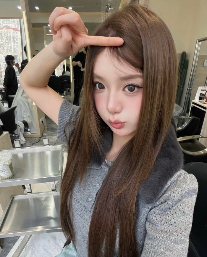 Hình ảnh gái xinh 2k phong cách đáng yêu tự nhiên