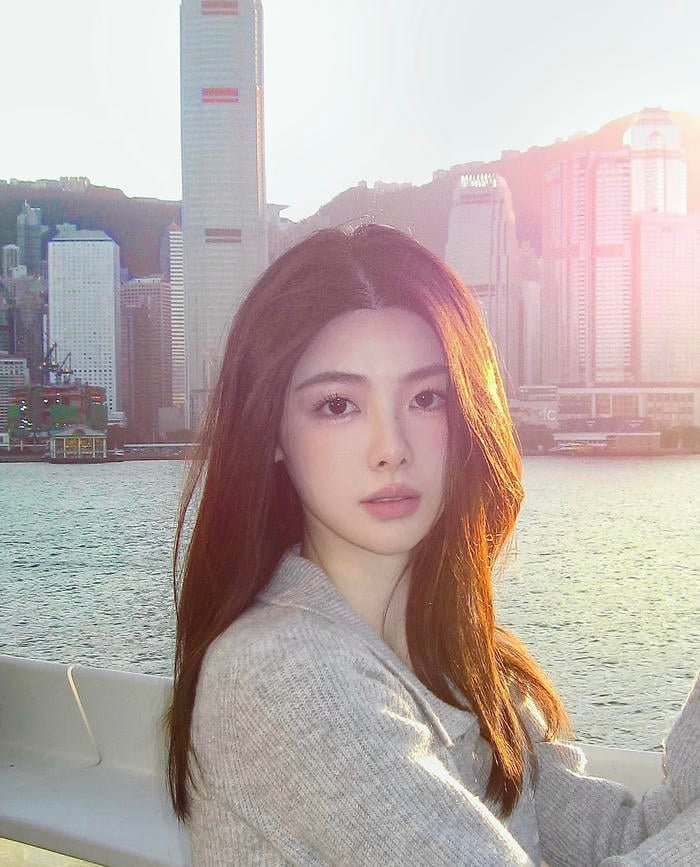 Hình ảnh gái xinh 2k phong cách trẻ trung năng động