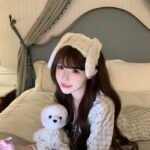 Hình ảnh gái xinh 2k10 cười mỉm đầy thiện cảm