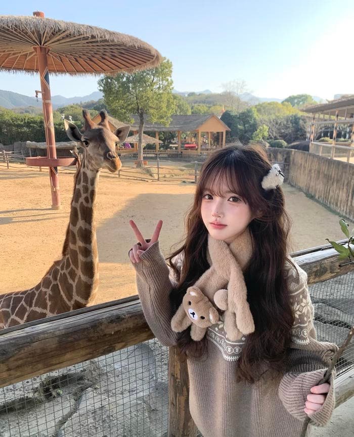 Hình ảnh gái xinh 2k10 gương mặt non nớt nhìn rất gần gũi