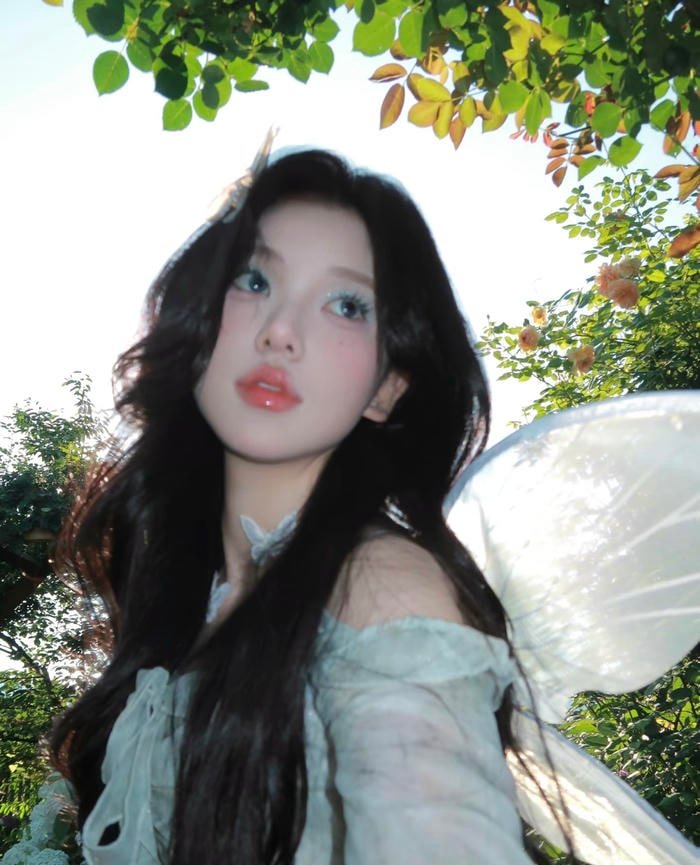 Hình ảnh gái xinh 2k5 thần thái ấn tượng khi chụp