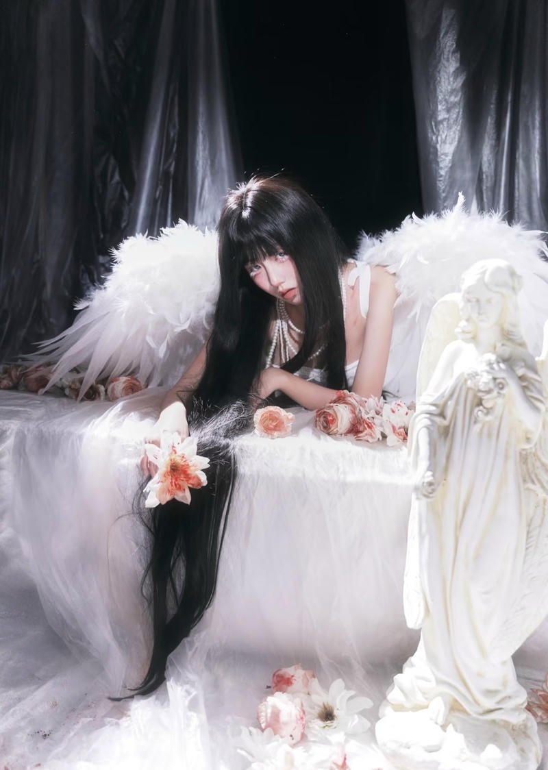 Hình cosplay thiên thần mang nét nhẹ nhàng thanh tao