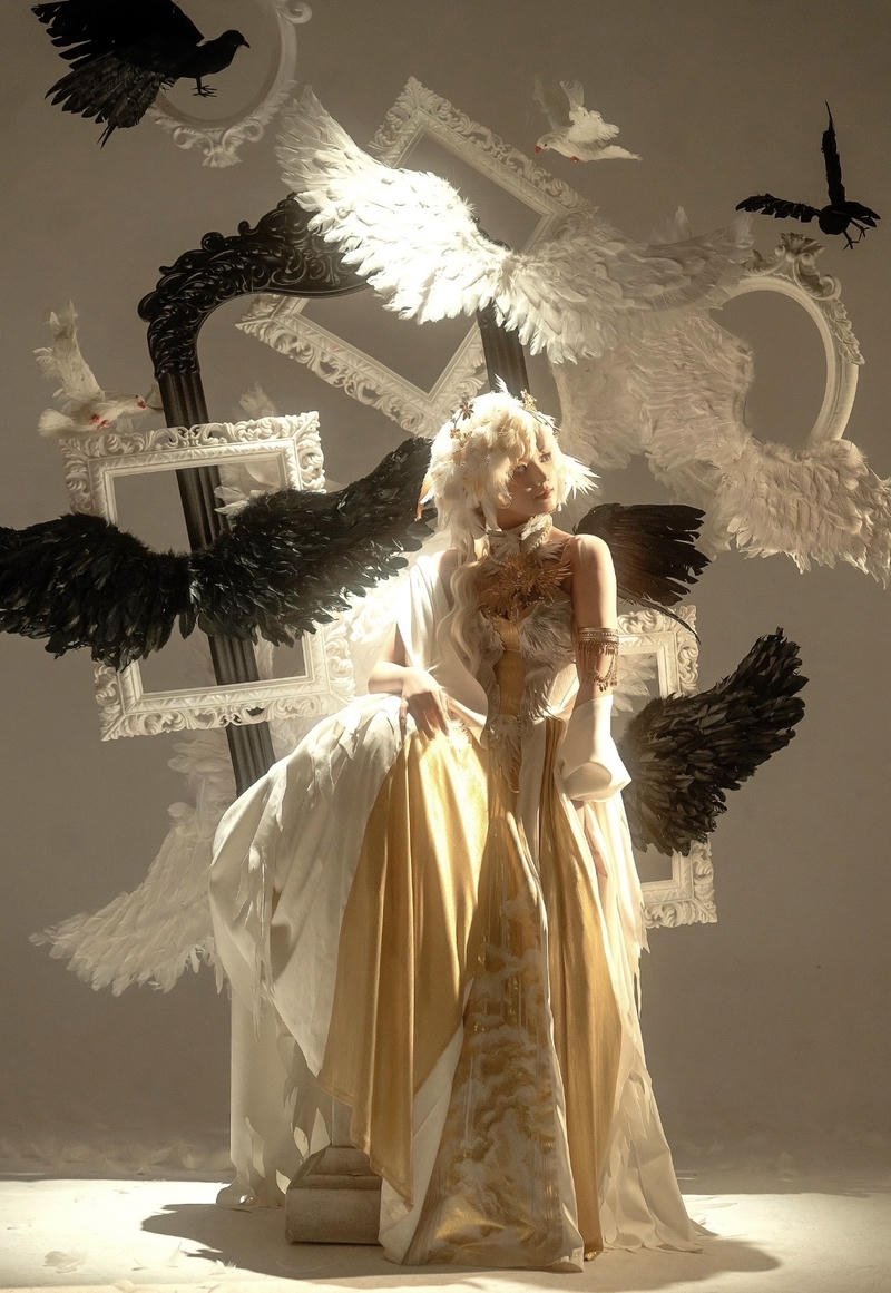 Hình cosplay thiên thần mang vẻ lung linh huyền ảo