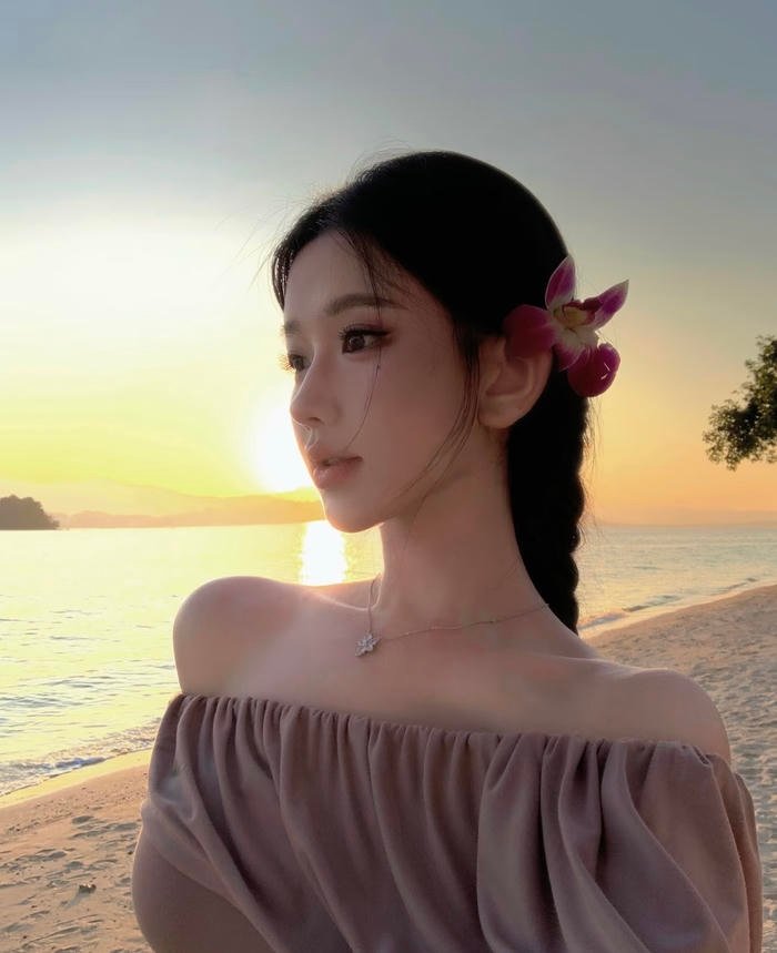 Hình gái xinh 2k11 dáng đứng tự nhiên tạo cảm giác cân bằng