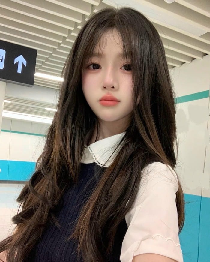 Hình gái xinh 2k4 cảm nhận về nét đẹp đang hoàn thiện