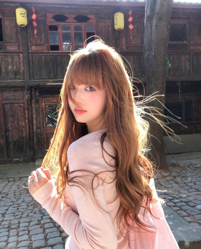 Hình gái xinh 2k9 nụ cười tự nhiên phù hợp nội dung trong sáng