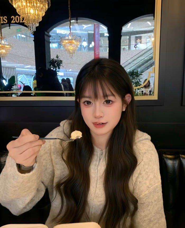 Khoảnh khắc gái xinh 2k11 cho thấy sự giản đơn dễ chịu