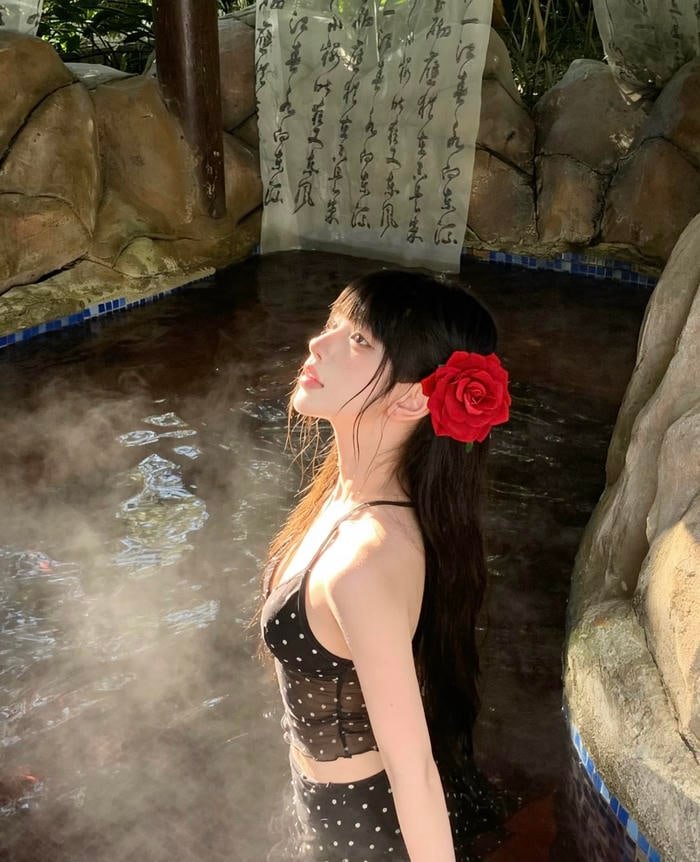 Khoảnh khắc gái xinh 2k11 cho thấy sự vô tư tuổi nhỏ