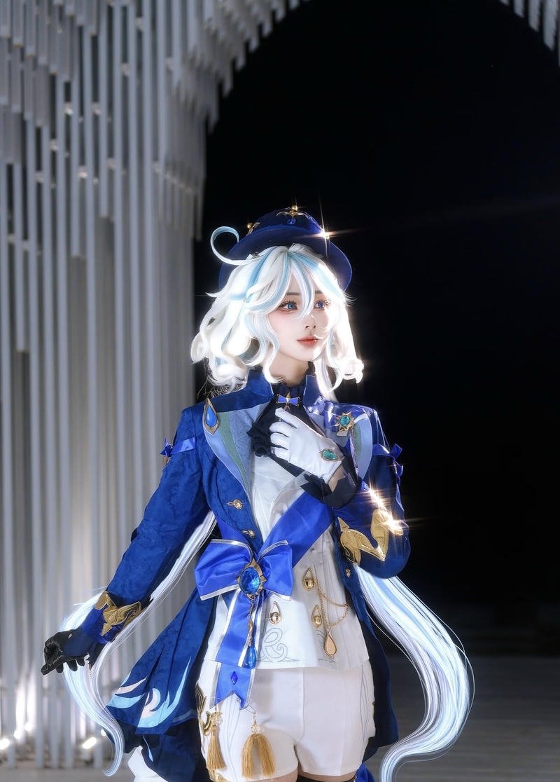 Ảnh Furina cosplay outfit lấy cảm hứng đại dương