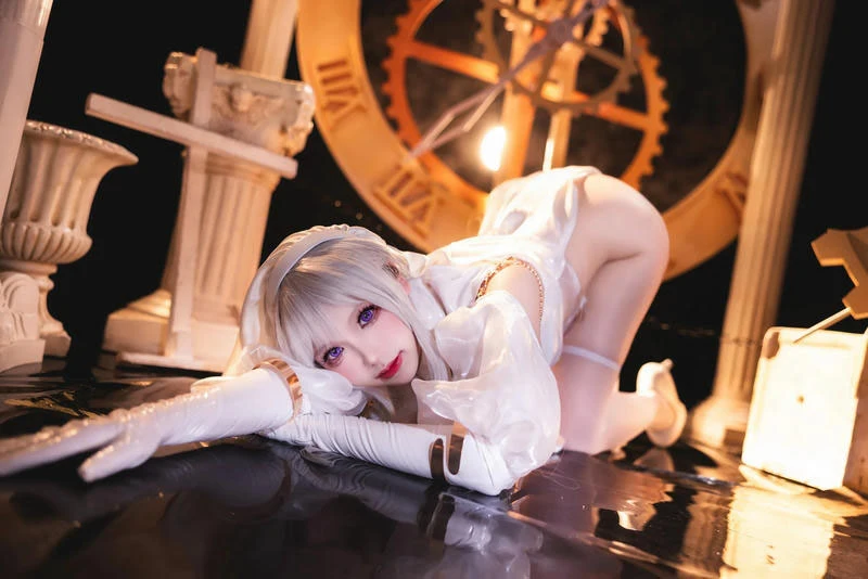 Ảnh cosplay lộ hàng đầy quyến rũ