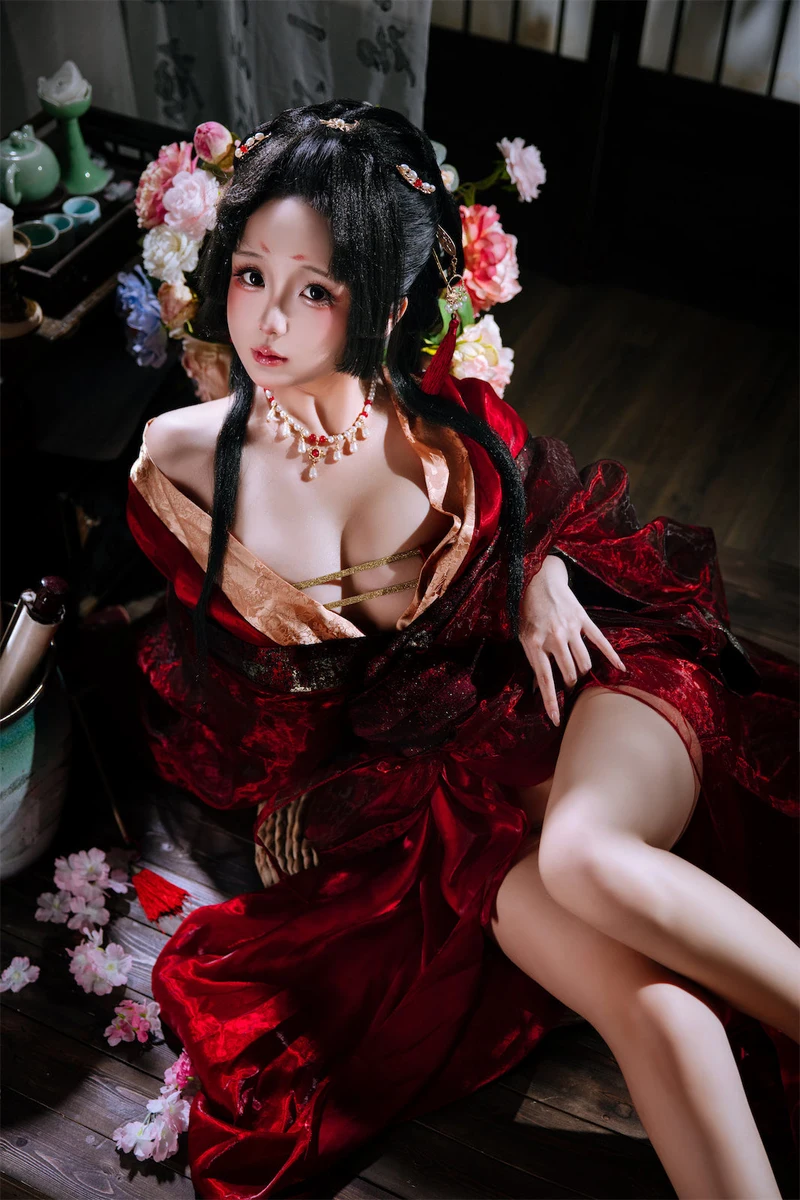 Gái cosplay thủ dâm ảnh đẹp gợi tình nồng nàn