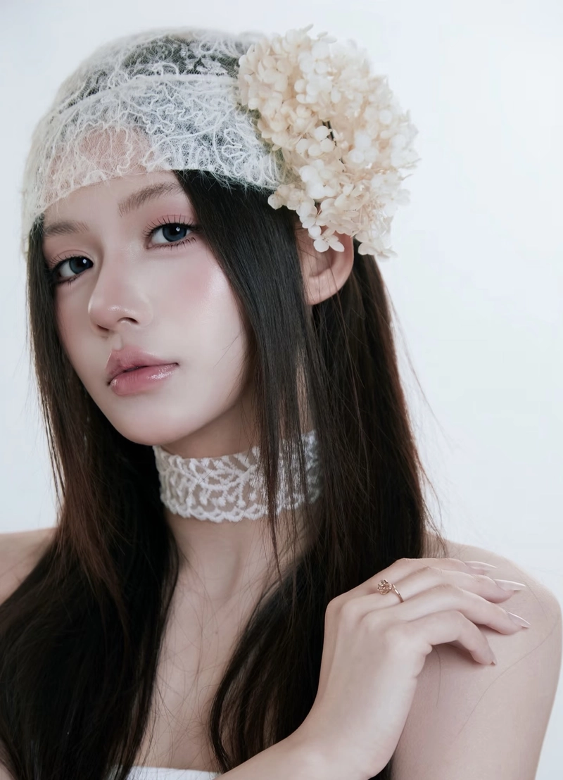 Gái xinh sở hữu nét đẹp dịu dàng đầy cuốn hút