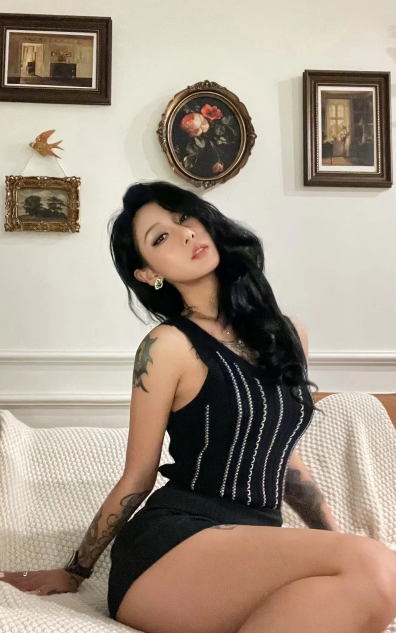 Gái xinh xăm mình sở hữu visual cá tính ấn tượng