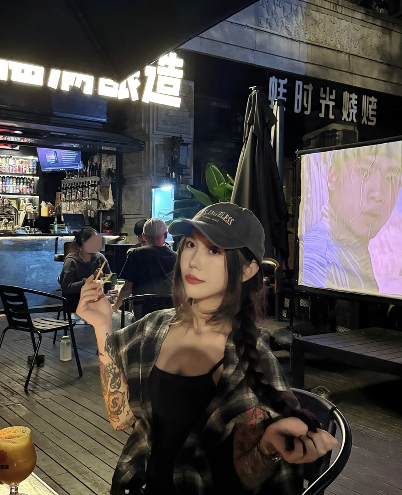 Gái xinh xăm mình với vẻ đẹp hiện đại cá tính