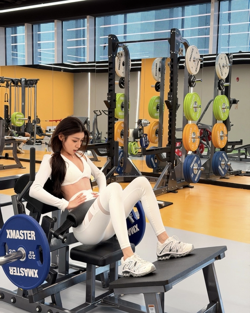 Gương mặt rạng ngời ảnh gái xinh tập gym nổi bật