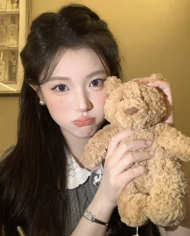 Khoảnh khắc đáng yêu của cô gái 18 tuổi tạo thiện cảm