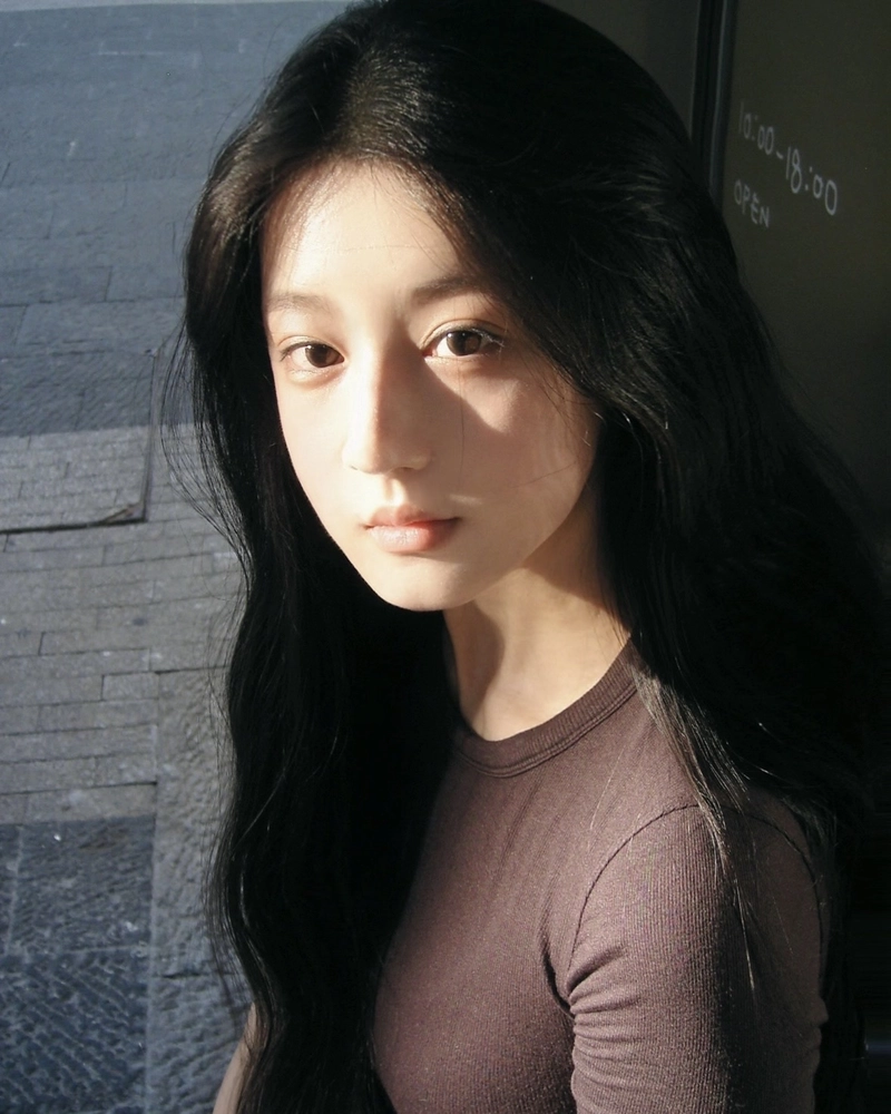 Nụ cười duyên dáng gái xinh tóc dài xinh đẹp