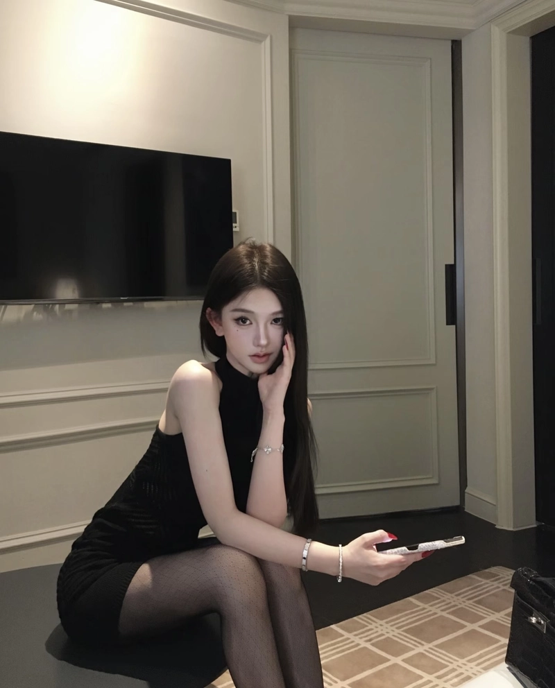 Phong cách năng động của gái xinh 18 tuổi tạo ấn tượng