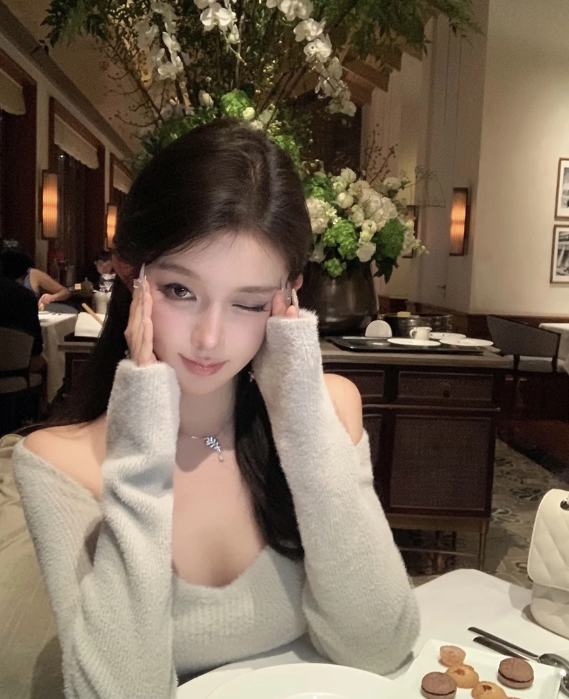 Sự tươi tắn của cô gái 18 tuổi mang cảm giác dễ chịu