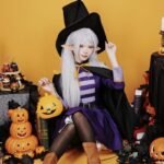 Tạo hình pháp sư Frieren cosplay với phụ kiện đặc trưng