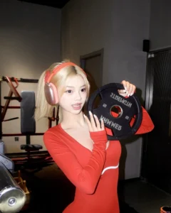 Thần thái cuốn hút ảnh gái xinh tập gym đầy tự tin