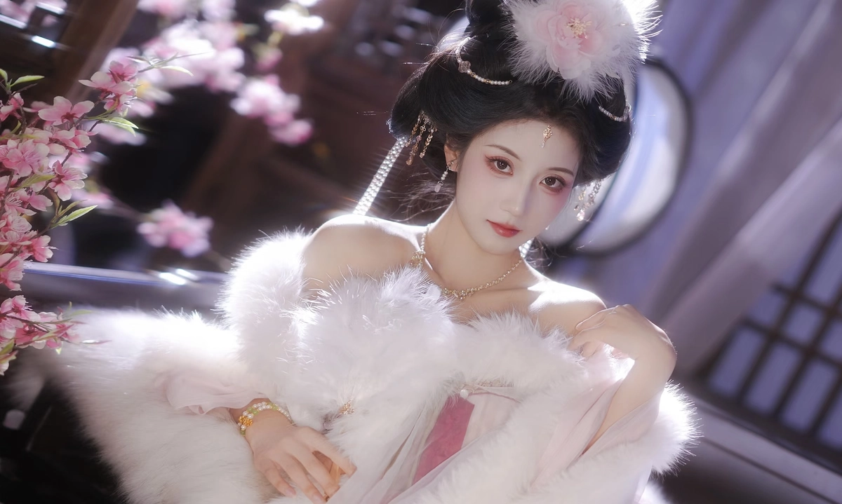 ảnh gái xinh cổ trang thumbnail