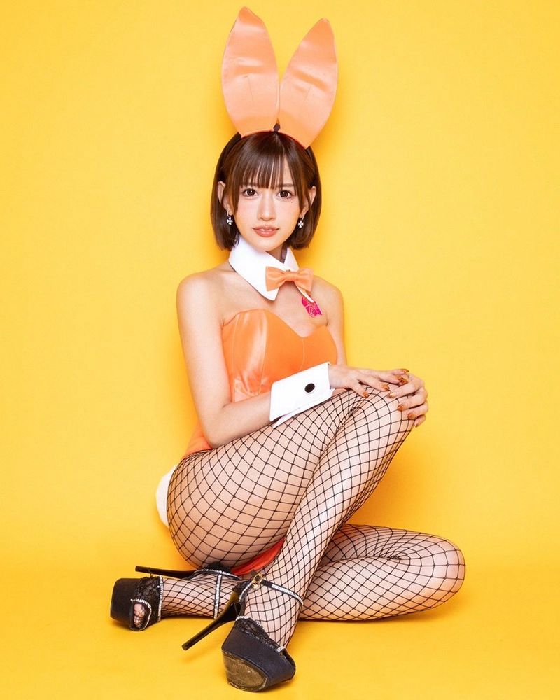 Airi Kijima sex vòng một căng tròn