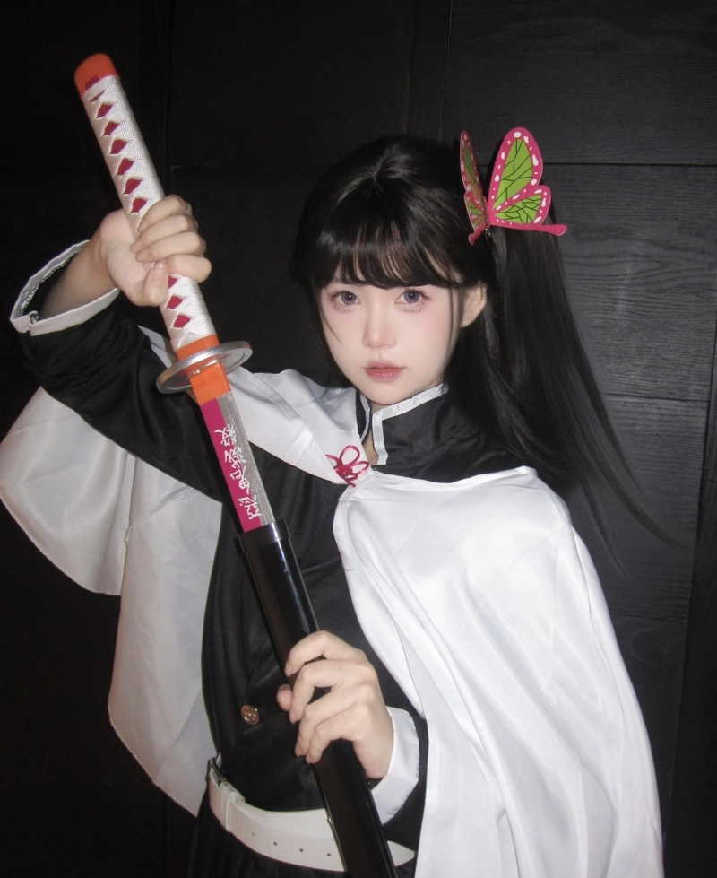 Ảnh Cosplay Kanao tạo hình kiếm sĩ nữ cực kỳ ấn tượng
