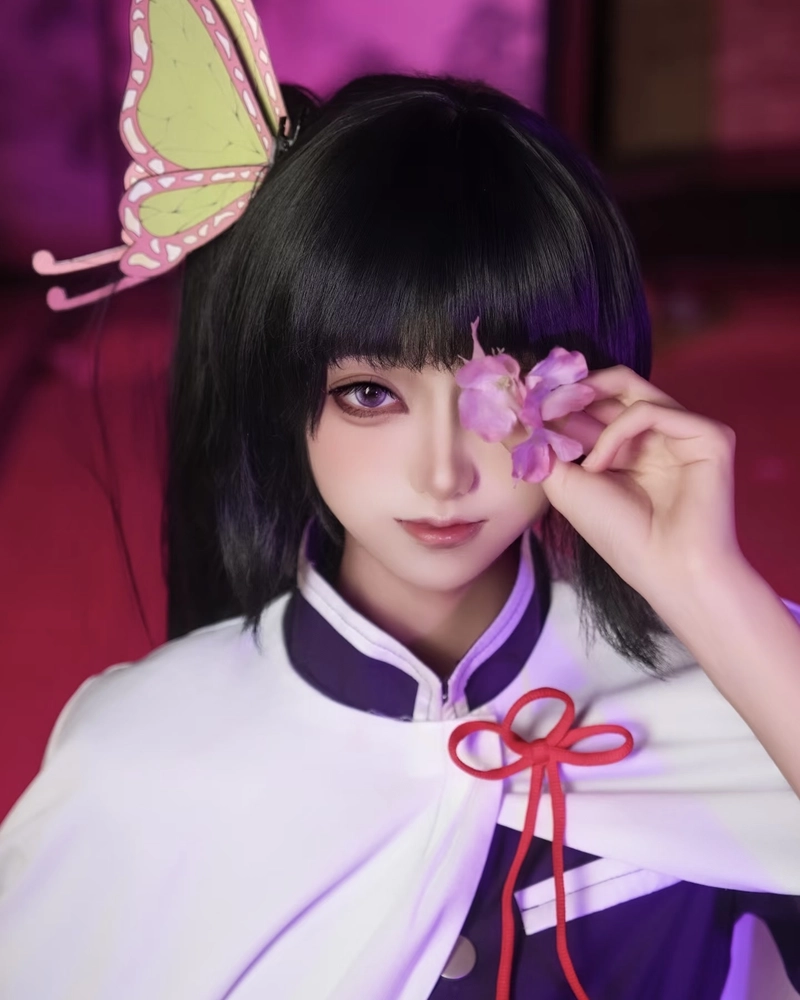 Ảnh Cosplay Kanao thần thái kín đáo nhưng rất hấp dẫn