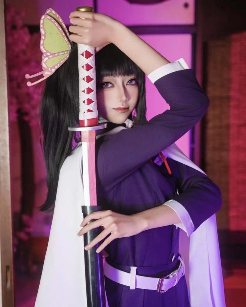 Cosplay Kanao biểu hiện trầm ổn tạo dấu ấn riêng biệt