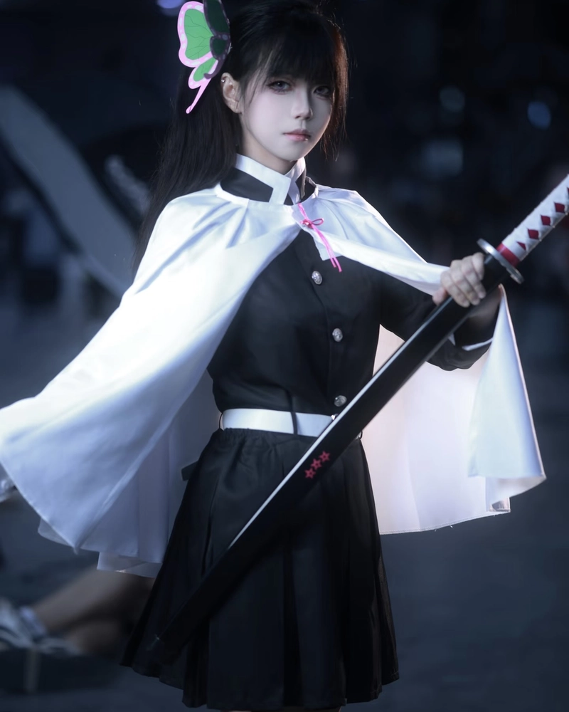 Cosplay Kanao thần thái an tĩnh đầy nét cuốn hút riêng