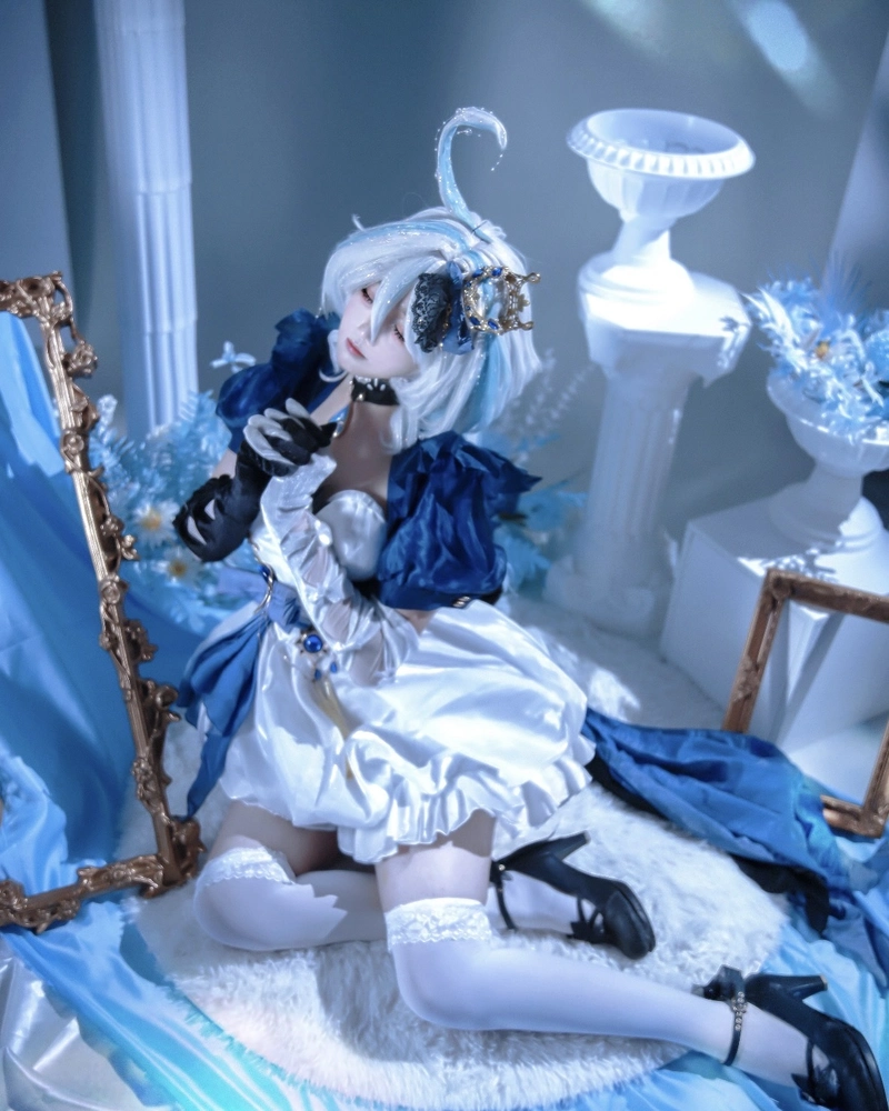 Gái xinh cosplay Genshin Impact mang vẻ ngoài xinh đẹp cuốn hút